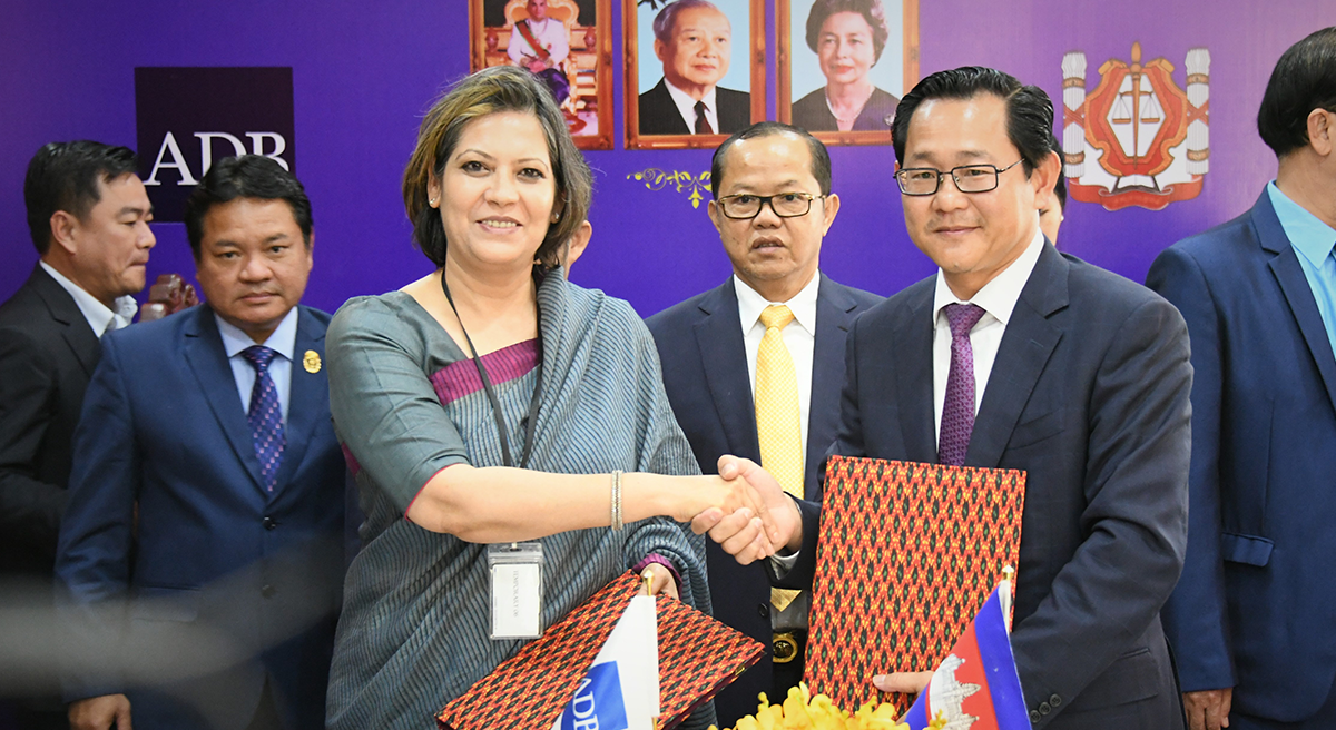 ADB Signs MoU to Operationalize Cambodia's First Commercial Court