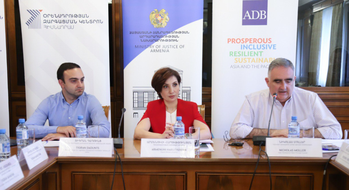 Photo: ADB and Armenian experts working on the draft insolvency code
