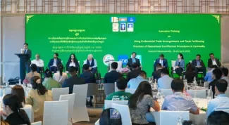 ADB enhances Cambodian firms’ capacity to navigate international trade ahead of the country’s graduation from least developed country status. 